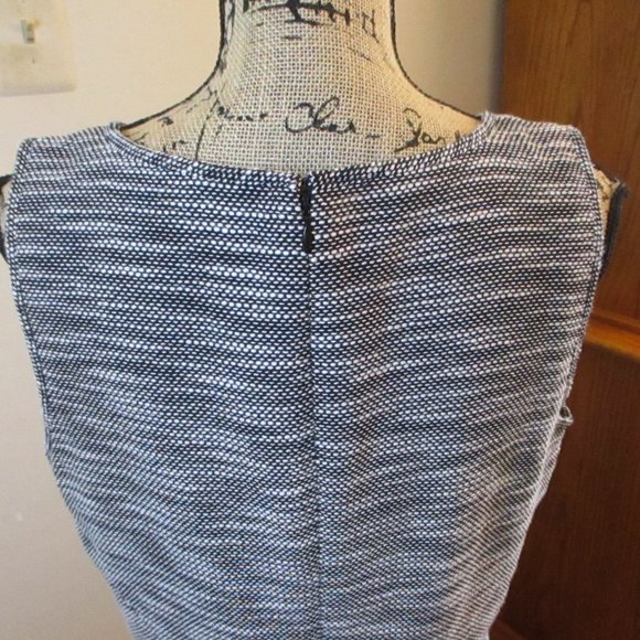 Banana Republic Women's Sleeveless V-Neck Dress, Black & White Tweed, Size 14 - Picture 5 of 9